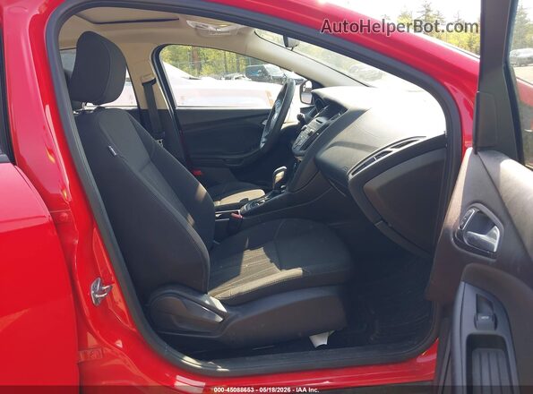 1FADP3K25GL351935 2016 FORD FOCUS Red Widok wnętrza z przodu