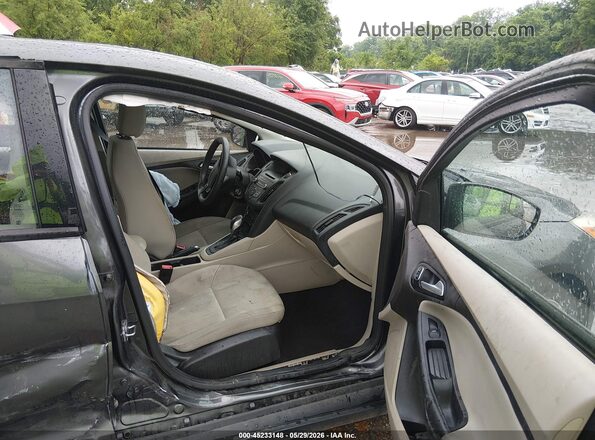 1FADP3K25HL249780 2017 FORD FOCUS Gray Widok wnętrza z przodu