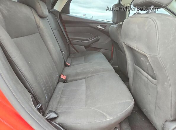 1FADP3K26GL206371 2016 FORD FOCUS Red 