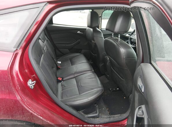1FADP3K28GL245866 2016 FORD FOCUS Red 