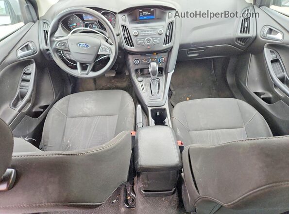 1FADP3K28JL212647 2018 FORD FOCUS Серебряный 