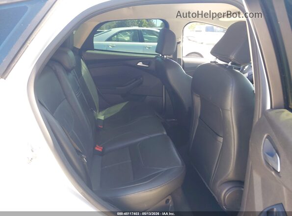 1FADP3K29GL209362 2016 FORD FOCUS White 