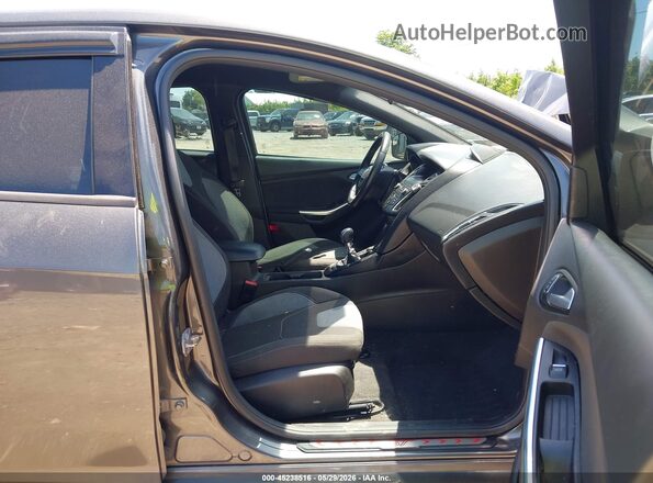 1FADP3L90JL267718 2018 FORD FOCUS ST Серый Вид салона спереди