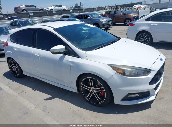 1FADP3L91GL234381 2016 FORD FOCUS ST White Вид задньої частини салону
