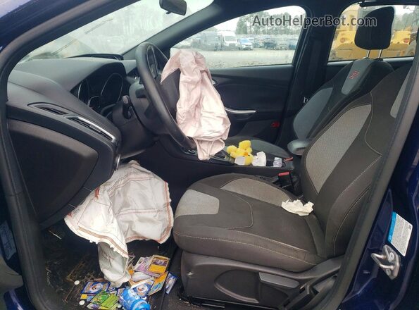 1FADP3L95GL318087 2016 FORD FOCUS Blue Front interior view