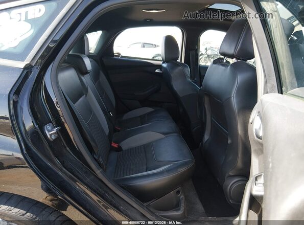 1FADP3L97JL297752 2018 FORD FOCUS Black VIN კოდის სტიკერის ხედი