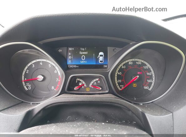 1FADP3L98GL243238 2016 FORD FOCUS Белый Вид задних сидений