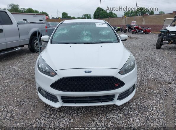 1FADP3L98GL243238 2016 FORD FOCUS Белый Вид задней части салона
