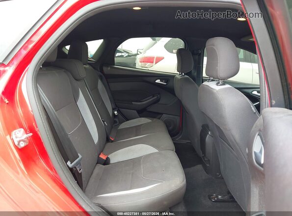 1FADP3L99HL258249 2017 FORD FOCUS ST Red VIN კოდის სტიკერის ხედი
