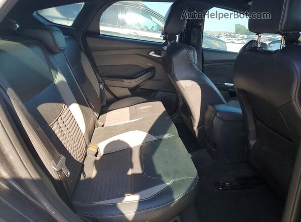 1FADP3L9XJL255303 2018 FORD FOCUS Gray 