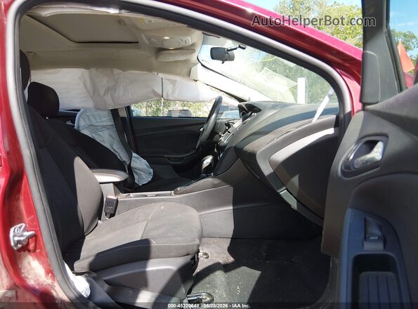 1FADP3M20HL311289 2017 FORD FOCUS Red Սալոնի դիմացի տեսք