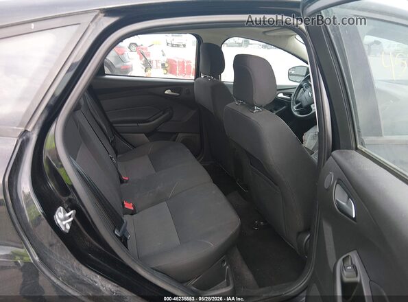 1FADP3M22JL229893 2018 FORD FOCUS Черный 