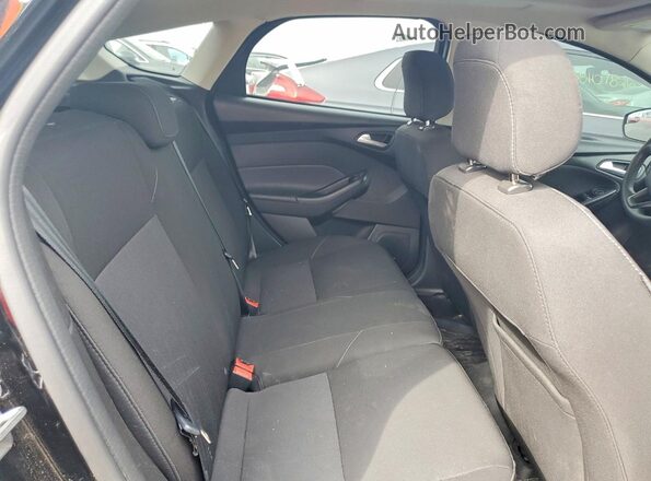 1FADP3M22JL287132 2018 FORD FOCUS Black 