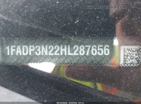 1FADP3N22HL287656 2017 FORD FOCUS Silver ძრავის განყოფილების ხედი