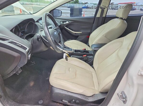 1FADP3N23GL332697 2016 FORD FOCUS White 