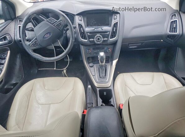 1FADP3N27JL271877 2018 FORD FOCUS Silver 