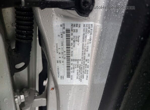 1FADP3N27JL271877 2018 FORD FOCUS Silver 
