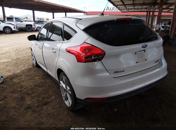 1FADP3N28GL259990 2016 FORD FOCUS White Trasero izquierdo