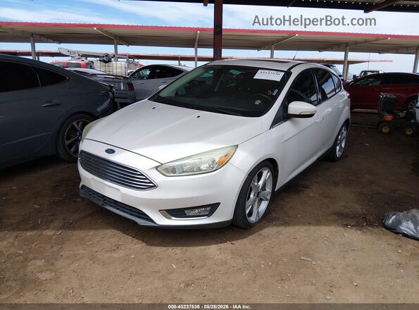 1FADP3N28GL259990 2016 FORD FOCUS White Vista tres cuartos delantera izquierda