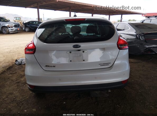 1FADP3N28GL259990 2016 FORD FOCUS White 