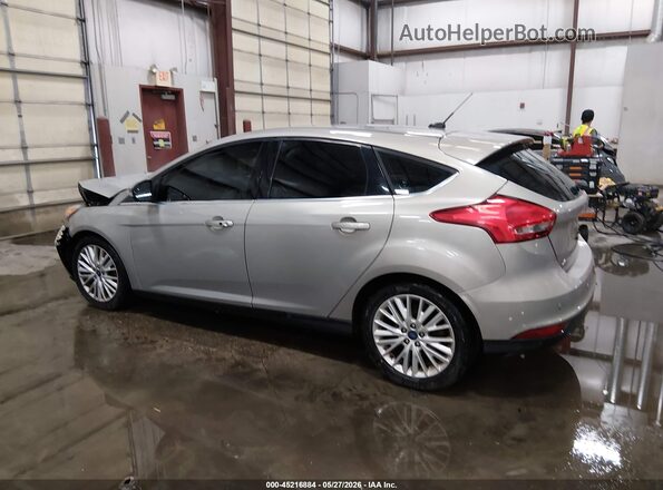 1FADP3N28GL321470 2016 FORD FOCUS Золотой 