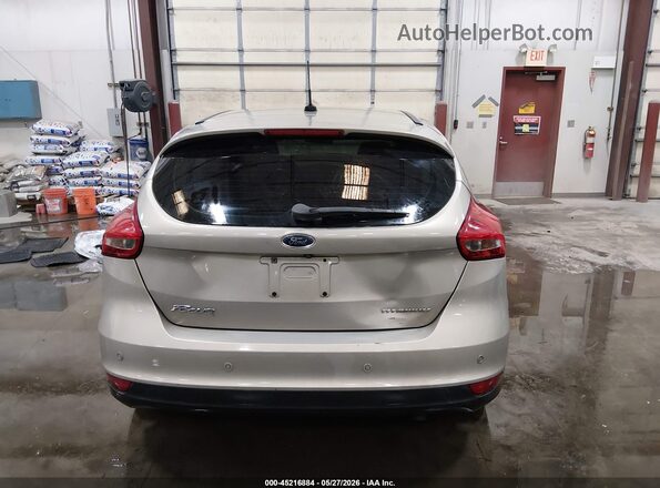 1FADP3N28GL321470 2016 FORD FOCUS Золотой 