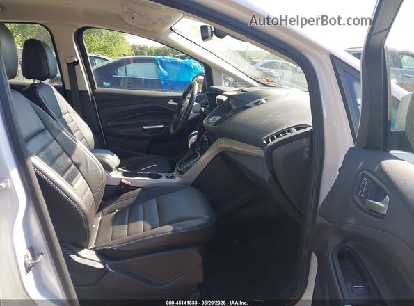 1FADP5CU5GL119928 2016 FORD C-MAX ENERGI White Widok wnętrza z przodu