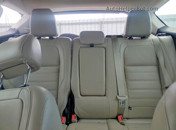 1FADP5DU7HL110776 2017 FORD C-MAX Красный Вид задних сидений