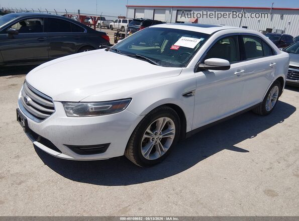 1FAHP2H80GG122756 2016 FORD TAURUS Белый Передняя левая четверть