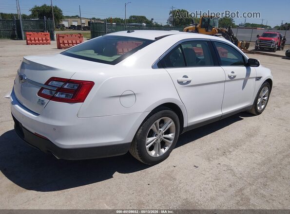 1FAHP2H80GG122756 2016 FORD TAURUS Белый Задняя правая четверть