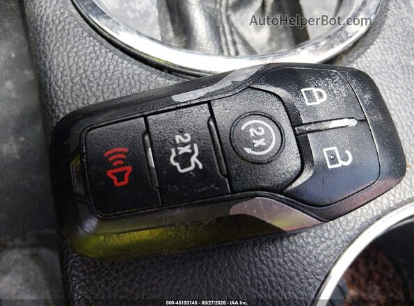1FATP8EM0G5318383 2016 FORD MUSTANG Silver Dashboard view