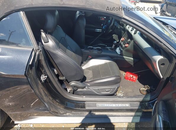 1FATP8UH1G5212867 2016 FORD MUSTANG Black Front interior view