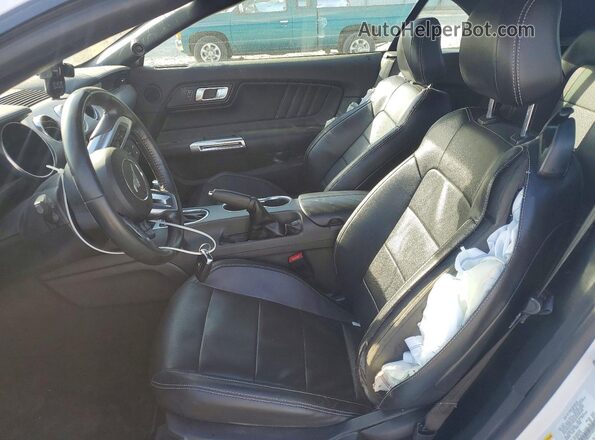 1FATP8UH1P5105334 2023 FORD MUSTANG White 