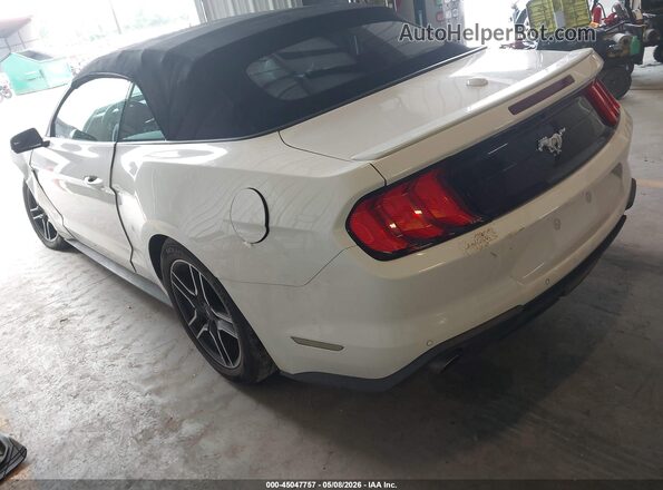 1FATP8UH2J5155702 2018 FORD MUSTANG White 