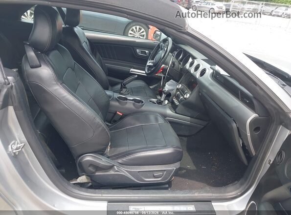 1FATP8UH4L5184623 2020 FORD MUSTANG Silver Vista interior delantera
