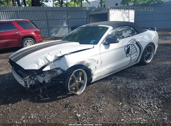 1FATP8UH8G5204684 2016 FORD MUSTANG Белый Передняя левая четверть