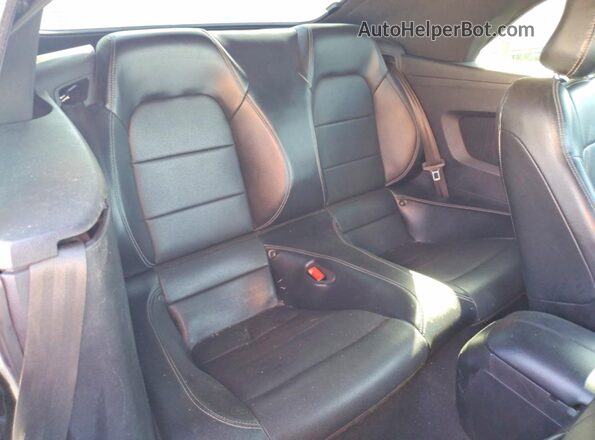 1FATP8UH8L5186018 2020 FORD MUSTANG Черный Вид задних сидений