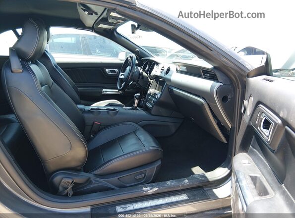 1FATP8UH8M5120750 2021 FORD MUSTANG Gray Widok wnętrza z przodu