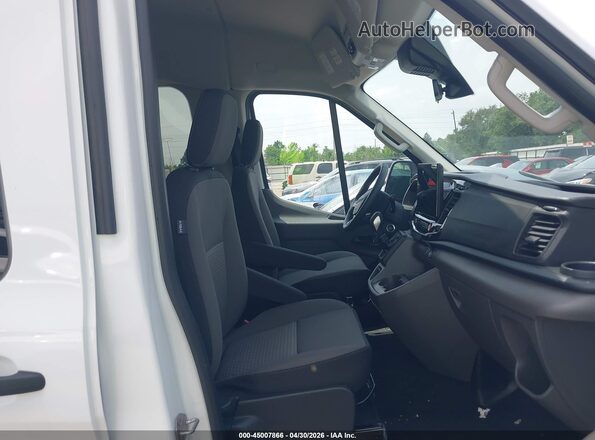 1FBAX2C81TKA05900 2026 FORD PASSENGER White 