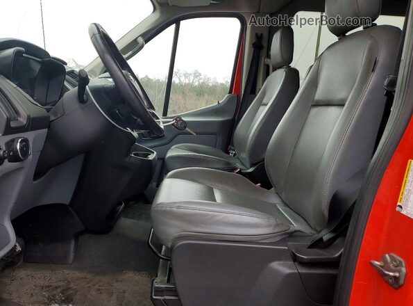 1FBAX2XM9GKB15736 2016 FORD PASSENGER Red Front interior view