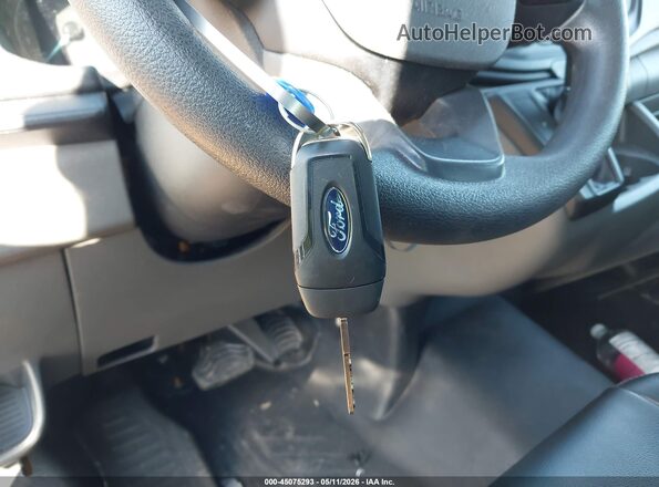 1FBAX2Y83PKA84985 2023 FORD PASSENGER Yellow Առջևի վահանակի տեսք
