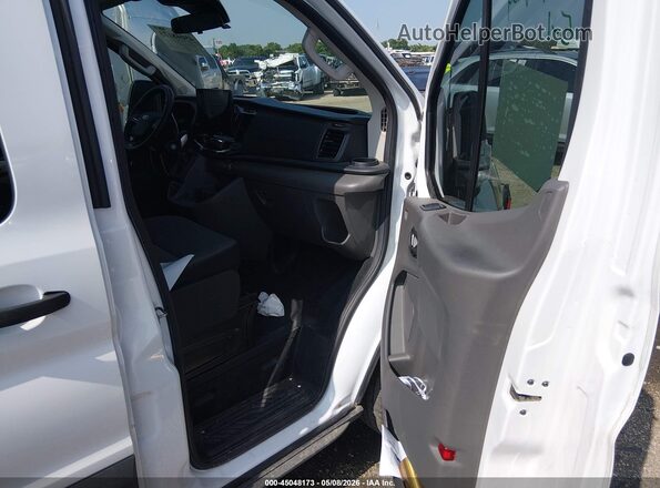 1FBAX2Y89PKA48945 2023 FORD PASSENGER White წინა სალონის ხედი