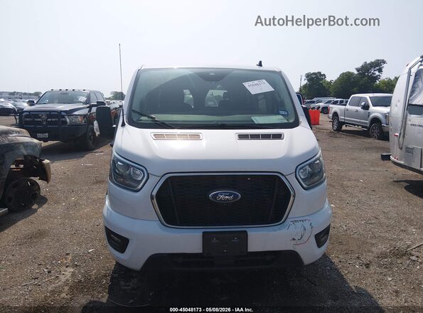 1FBAX2Y89PKA48945 2023 FORD PASSENGER White ხელსაწყოთა პანელის ხედი