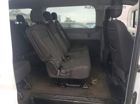 1FBZX2YM2HKA84106 2017 FORD TRANSIT White Widok wnętrza z tyłu