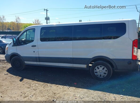 1FBZX2ZM5HKA60171 2017 FORD TRANSIT-350 White Widok wnętrza z tyłu