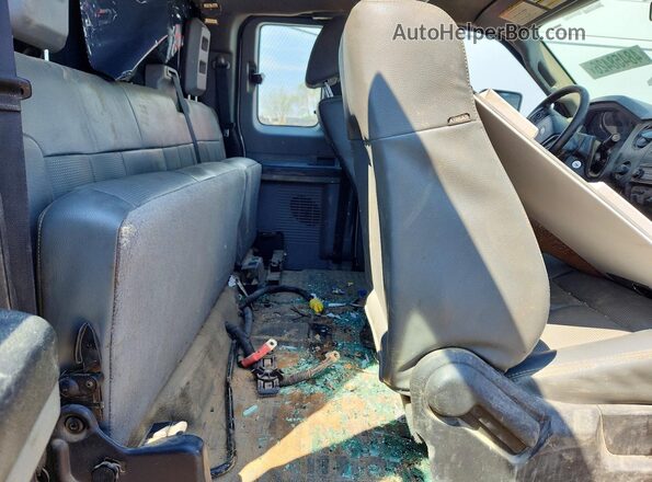 1FD0X5HT4GED02388 2016 FORD F550 White Հետևի նստատեղերի տեսք