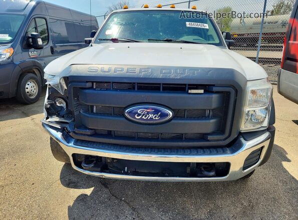 1FD0X5HT4GED02388 2016 FORD F550 White Դիմացի տեսք