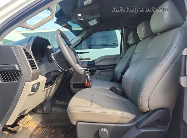 1FD7X2A62NEF90782 2022 FORD F250 Белый Вид салона спереди