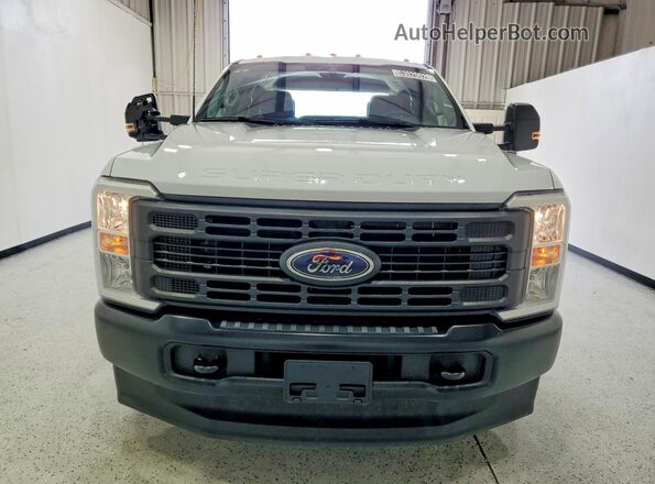 1FD8W3HT7SEC61628 2025 FORD F350 White Դիմացի տեսք
