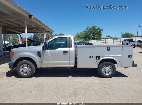 1FDBF2A69HEE07203 2017 FORD F-250 Silver 